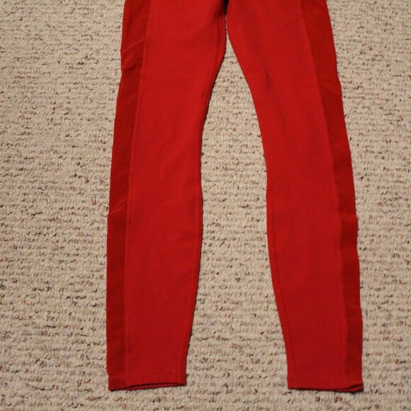 Fabletics High-Waisted PureLuxe Mesh Legging. - Picture 3 of 6